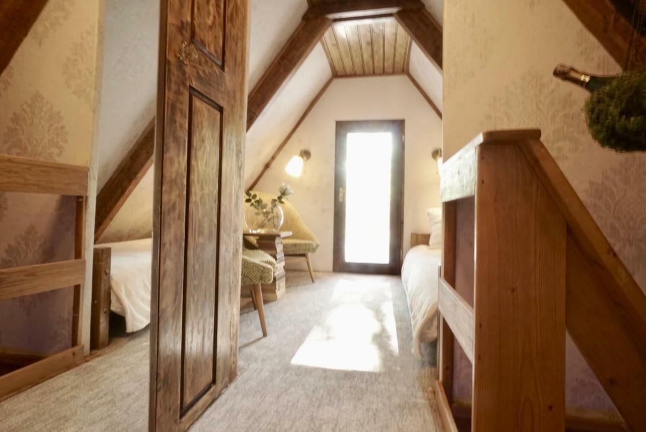 Nadi'S Holiday Home - Heart Of Woods, Szentendre Island 셰지트모노스토 외부 사진