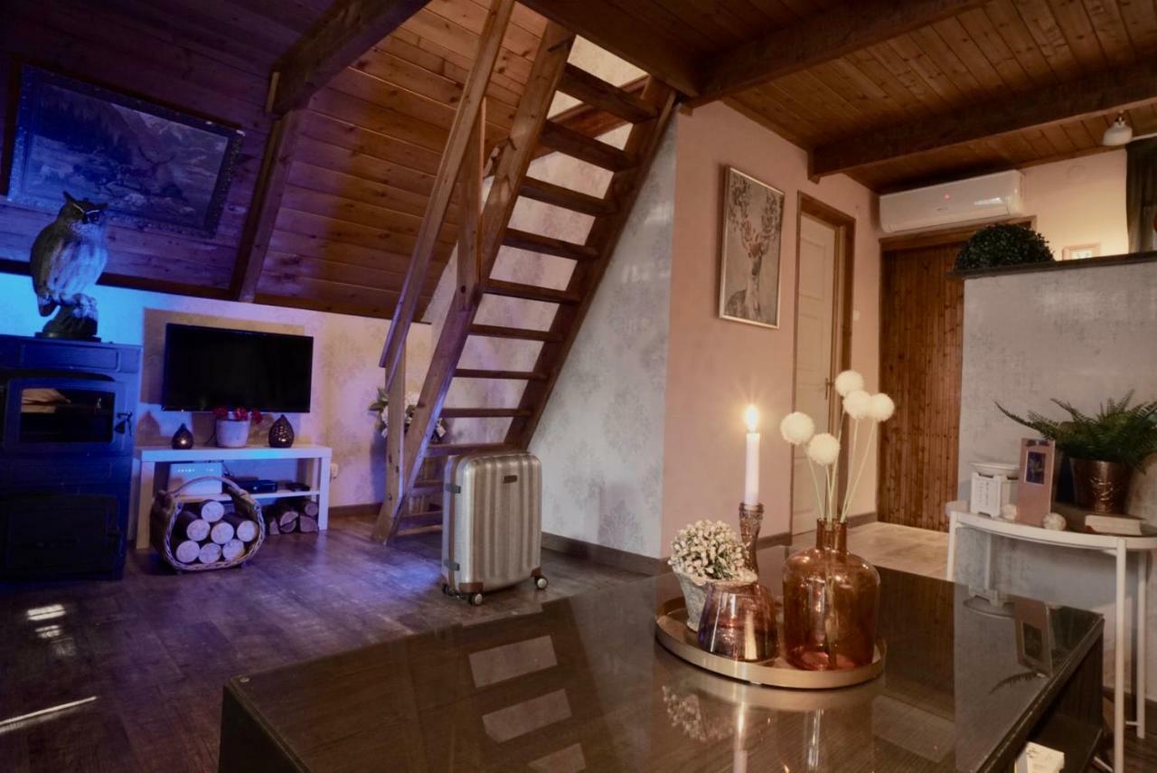 Nadi'S Holiday Home - Heart Of Woods, Szentendre Island 셰지트모노스토 외부 사진